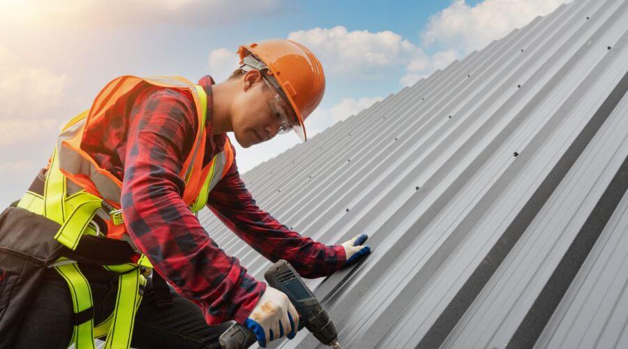 Professional residential roofers in Thayer, IN